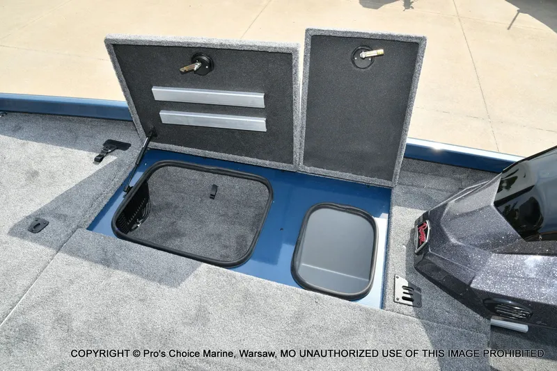 Slide: The Image of Ranger RT198P Cup Garmin Livescope Equipped 2026 - 58