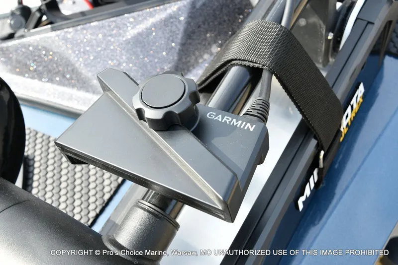 Slide: The Image of Ranger RT198P Cup Garmin Livescope Equipped 2026 - 6