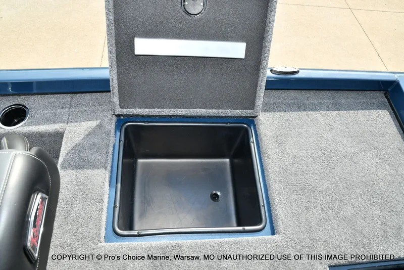 Slide: The Image of Ranger RT198P Cup Garmin Livescope Equipped 2026 - 64