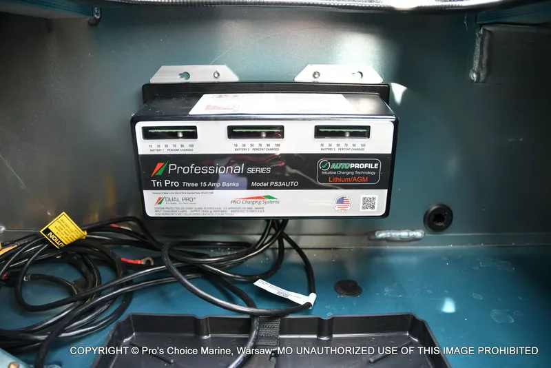 Slide: The Image of Ranger RT198P Cup Garmin Livescope Equipped 2026 - 68