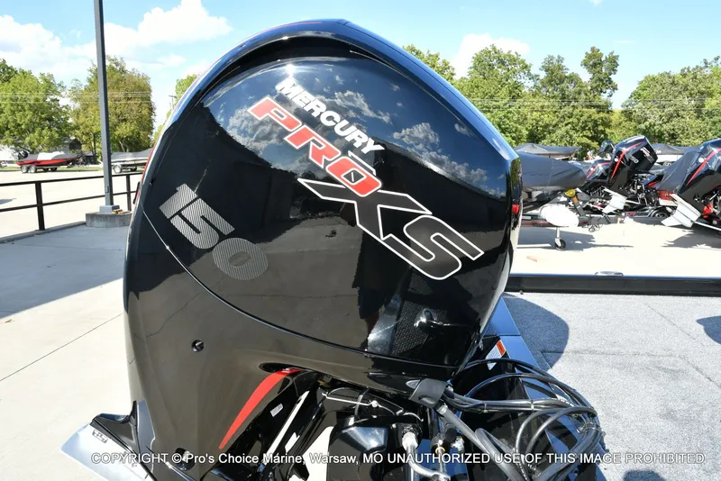 Slide: The Image of Ranger RT198P Garmin Livescope Cup Equipped 2026 - 22