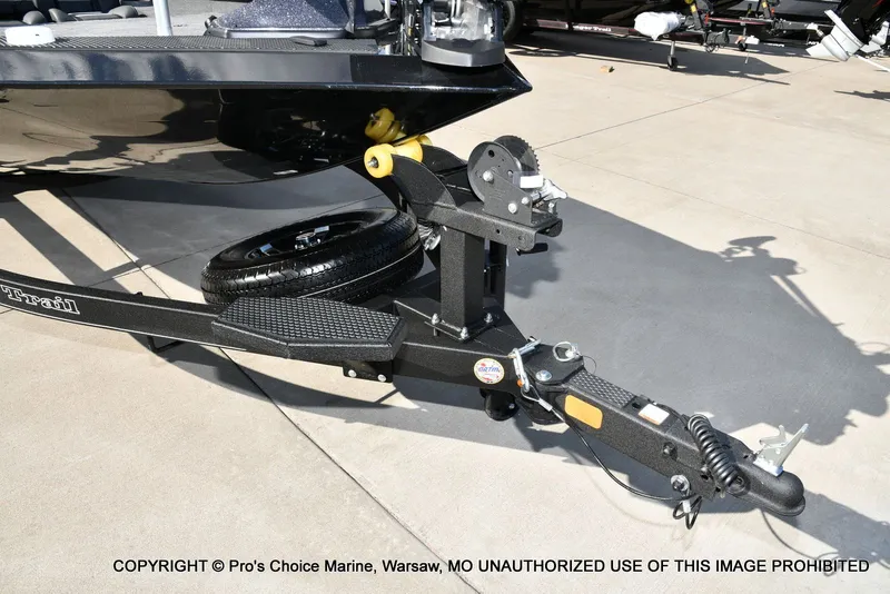 Slide: The Image of Ranger RT198P Garmin Livescope Cup Equipped 2026 - 32