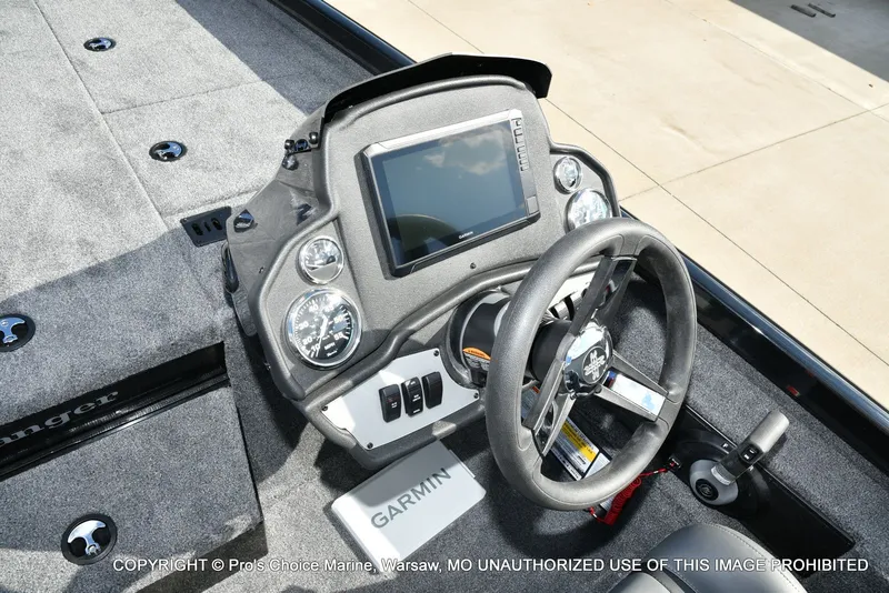 Slide: The Image of Ranger RT198P Garmin Livescope Cup Equipped 2026 - 42