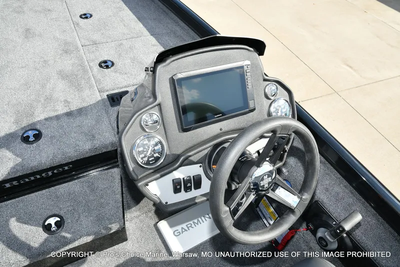 Slide: The Image of Ranger RT198P Garmin Livescope Cup Equipped 2026 - 43