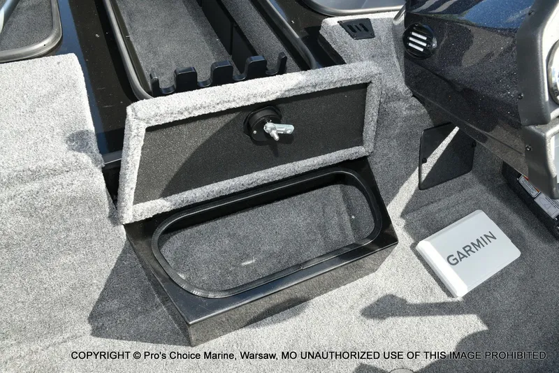 Slide: The Image of Ranger RT198P Garmin Livescope Cup Equipped 2026 - 56