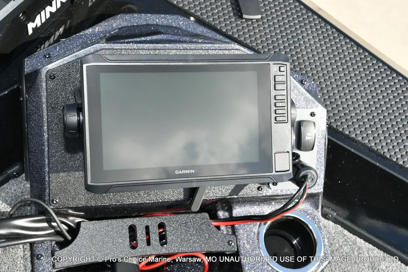 Slide: The Image of Ranger RT198P Garmin Livescope Cup Equipped 2026 - 6