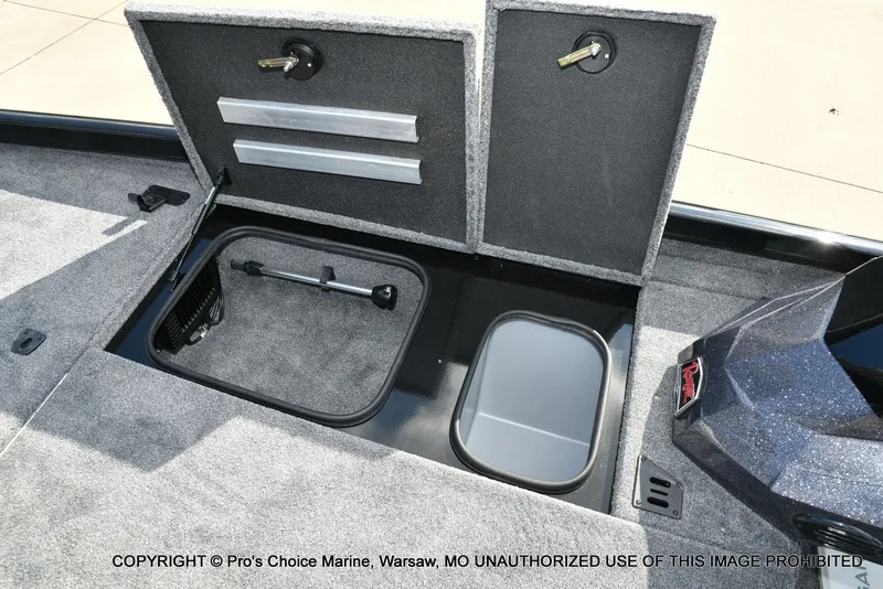 Slide: The Image of Ranger RT198P Garmin Livescope Cup Equipped 2026 - 62