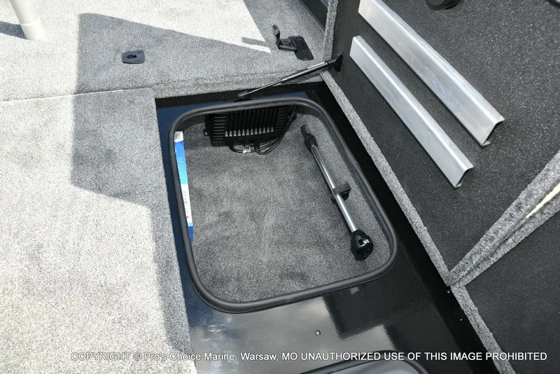 Slide: The Image of Ranger RT198P Garmin Livescope Cup Equipped 2026 - 64