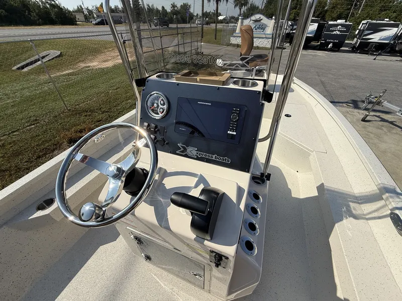 Slide: The Image of Xpress H22B Bay 2026 - 13