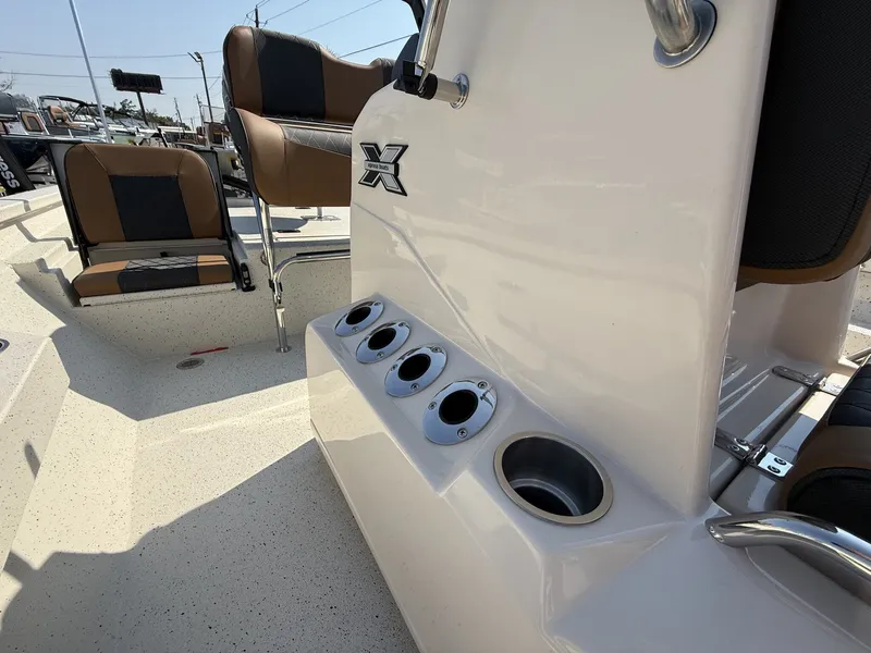 Slide: The Image of Xpress H22B Bay 2026 - 7