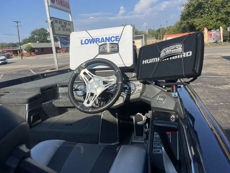 Slide: The Image of Skeeter FXR21 2021 - 15