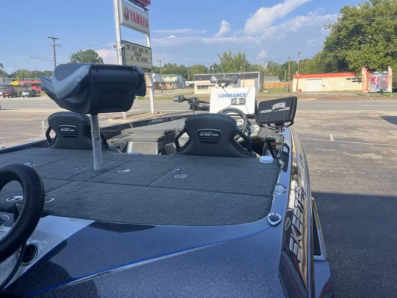 Slide: The Image of Skeeter FXR21 2021 - 18