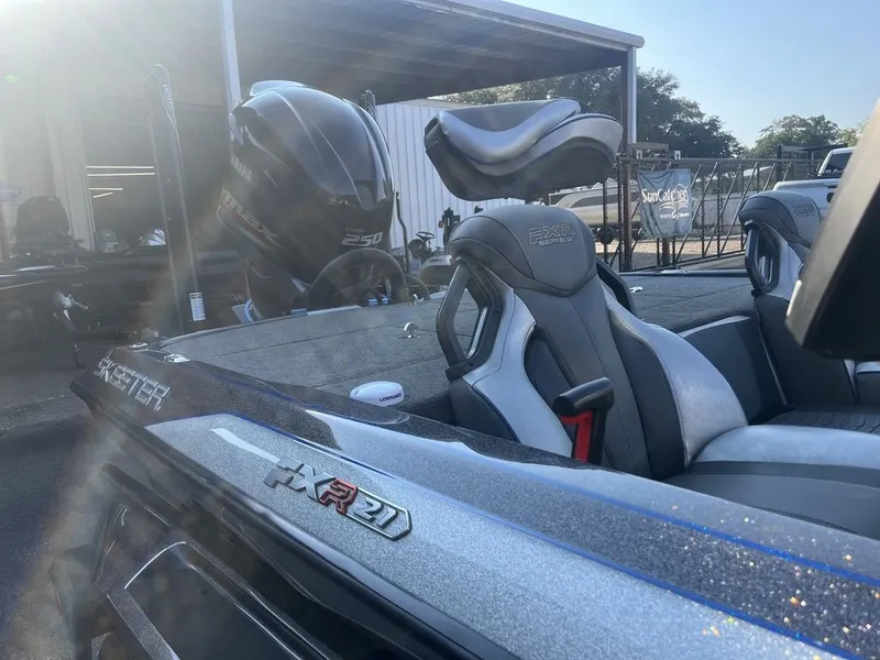 Slide: The Image of Skeeter FXR21 2021 - 20