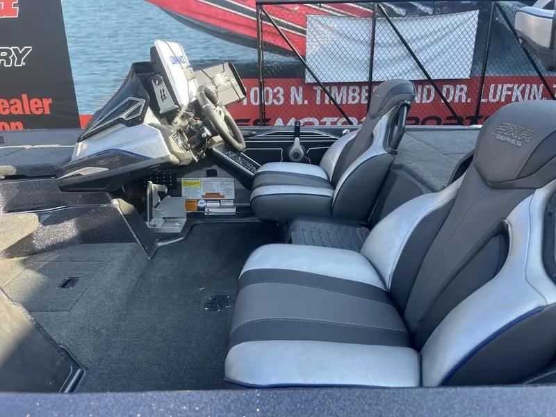 Slide: The Image of Skeeter FXR21 2021 - 39