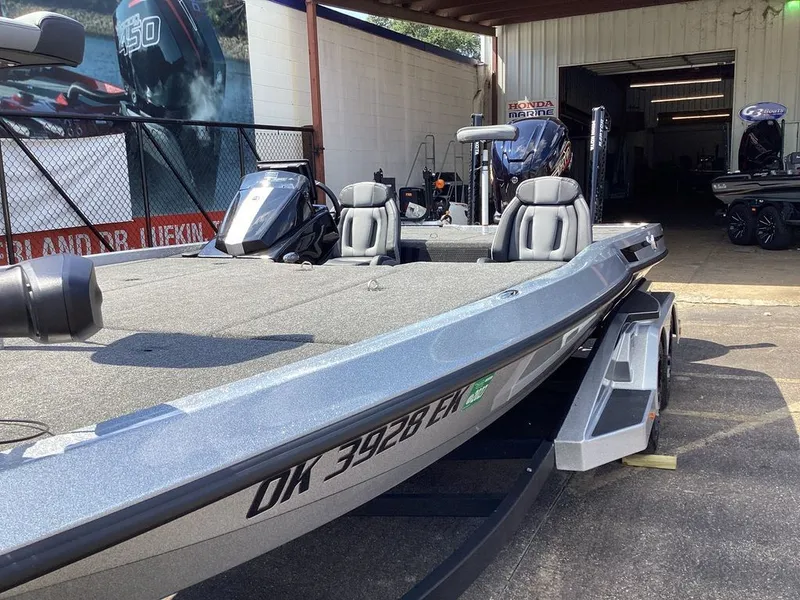 Slide: The Image of Ikon LX21 2025 - 28