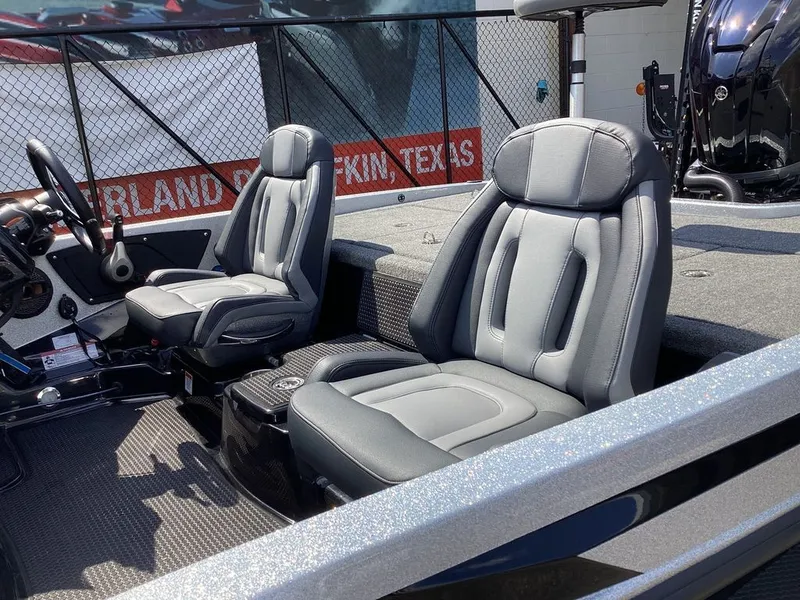 Slide: The Image of Ikon LX21 2025 - 34