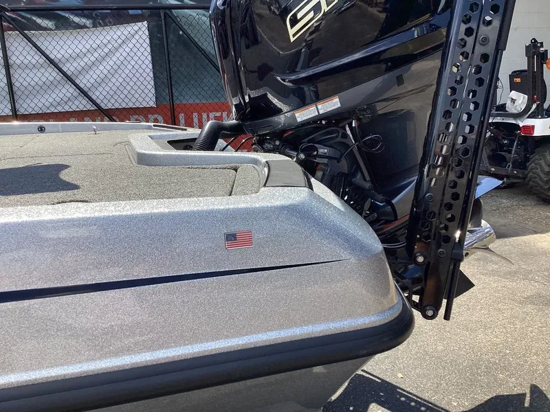 Slide: The Image of Ikon LX21 2025 - 38