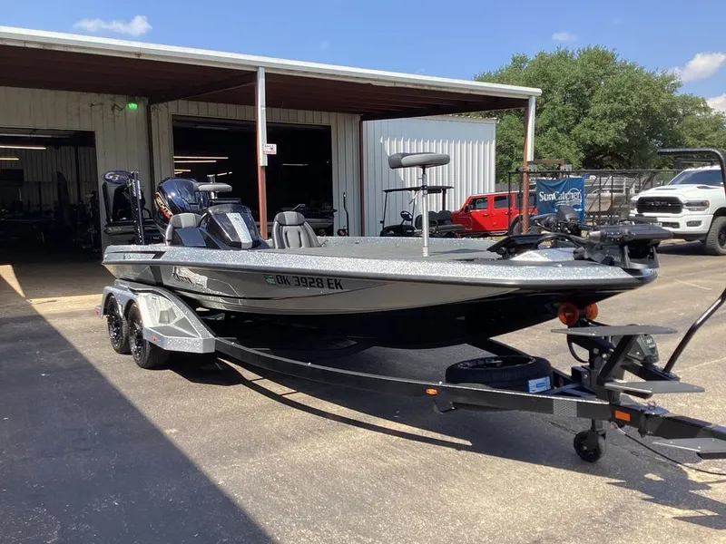 Slide: The Image of Ikon LX21 2025 - 4