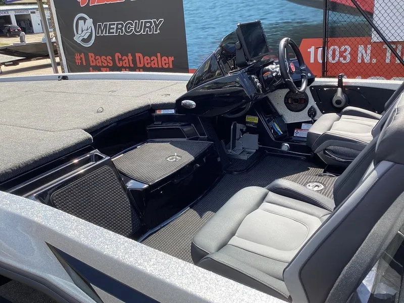 Slide: The Image of Ikon LX21 2025 - 42