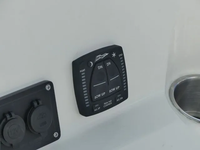 Slide: The Image of Key West 250 Bay Reef 2026 - 25