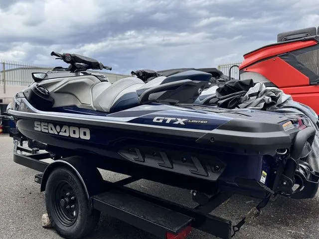 Slide: The Image of Sea-Doo GTX 2024 - 4
