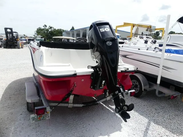 Slide: The Image of Bayliner Element M15 2022 - 3