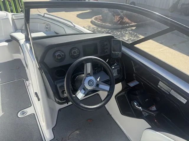 Slide: The Image of Yamaha SX210 2018 - 18