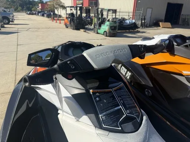 Slide: The Image of Sea-Doo GTI 2013 - 11