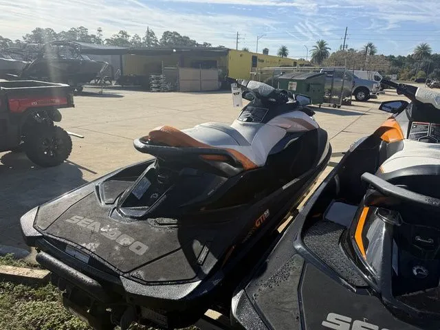 Slide: The Image of Sea-Doo GTI 2013 - 9