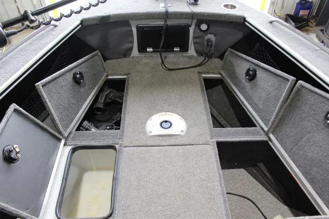 Slide: The Image of Alumacraft 205 Trophy 2018 - 13