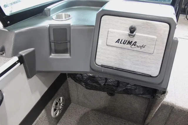 Slide: The Image of Alumacraft 205 Trophy 2018 - 17