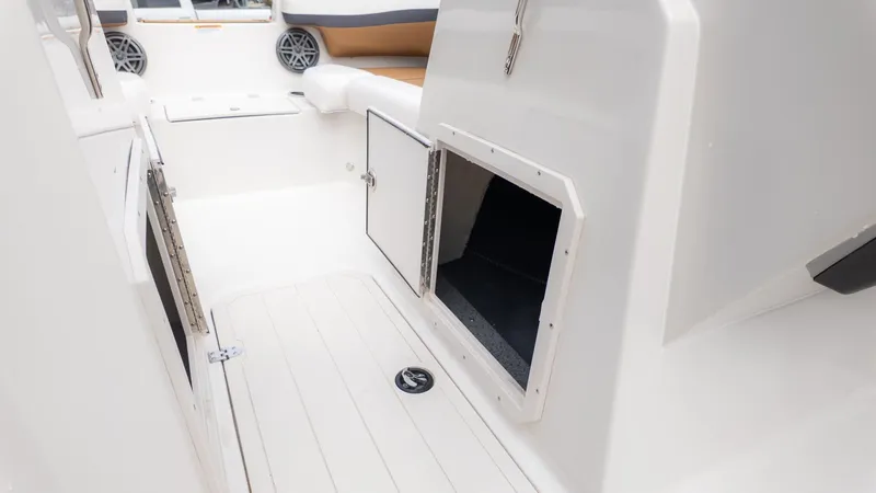 Slide: The Image of Starcraft SVX 210 OB 2024 - 16