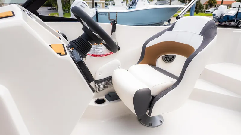 Slide: The Image of Starcraft SVX 210 OB 2024 - 17