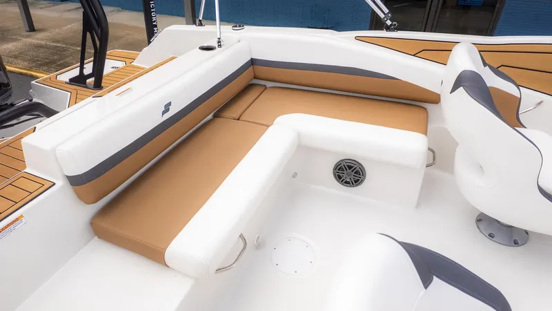 Slide: The Image of Starcraft SVX 210 OB 2024 - 8