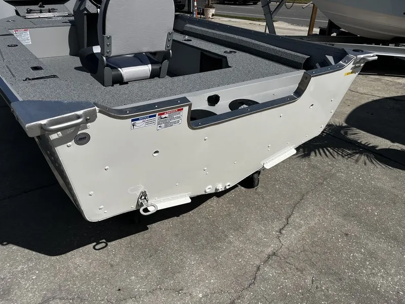 Slide: The Image of Starcraft Angler / Patriot 16 SC 2024 - 15