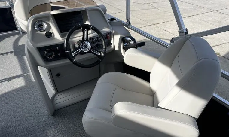 Slide: The Image of Starcraft LX 18 F 2024 - 6