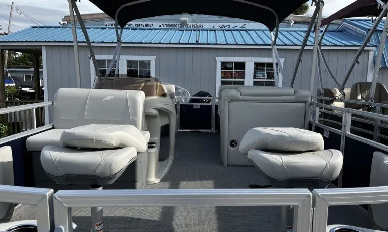 Slide: The Image of Starcraft LX 18 F 2024 - 7