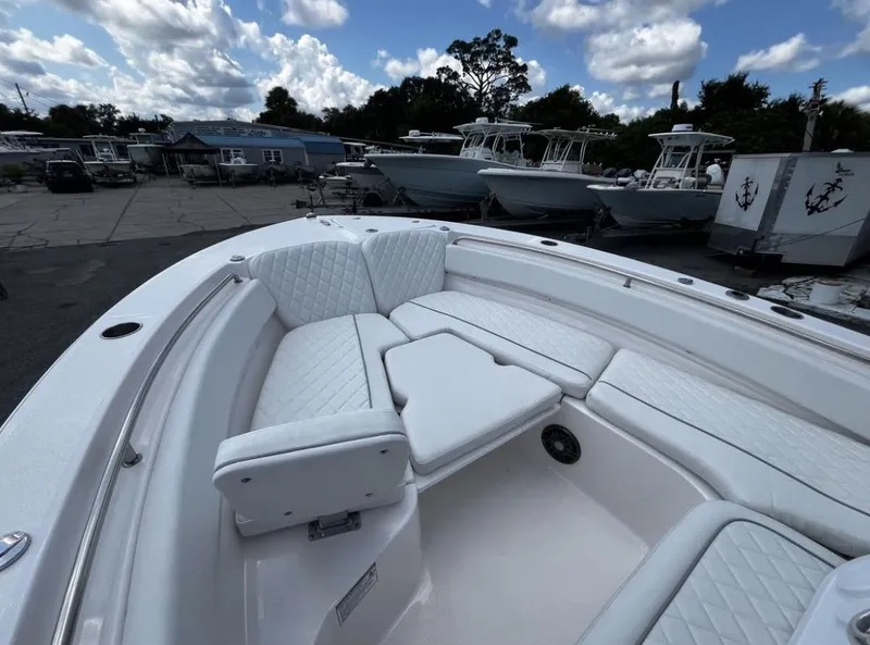 Slide: The Image of Sea Fox 248 Side Console 2025 - 3