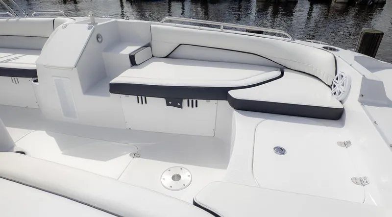 Slide: The Image of Stingray 192 SC 2026 - 12