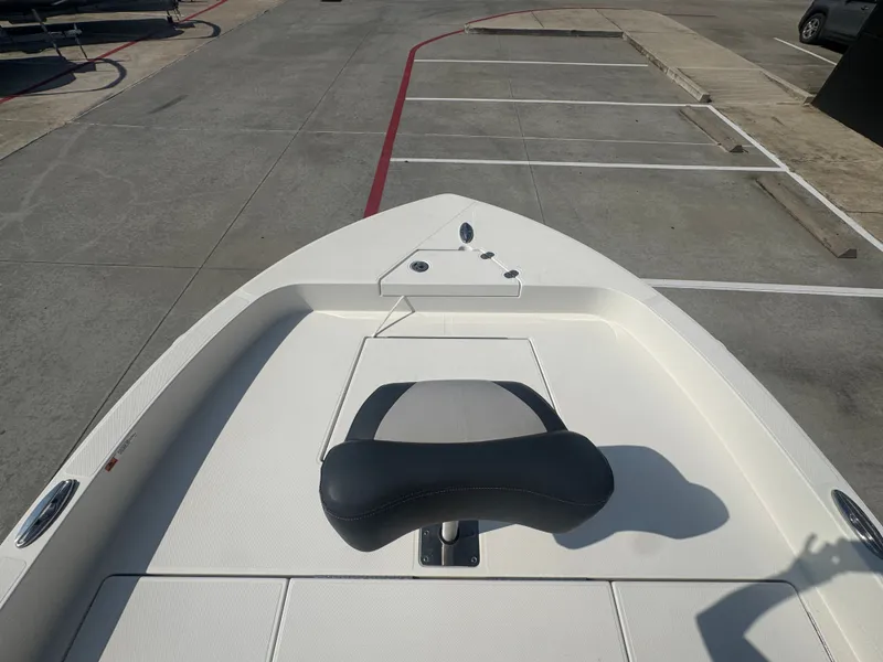 Slide: The Image of Ranger 2360 Bay 2020 - 27