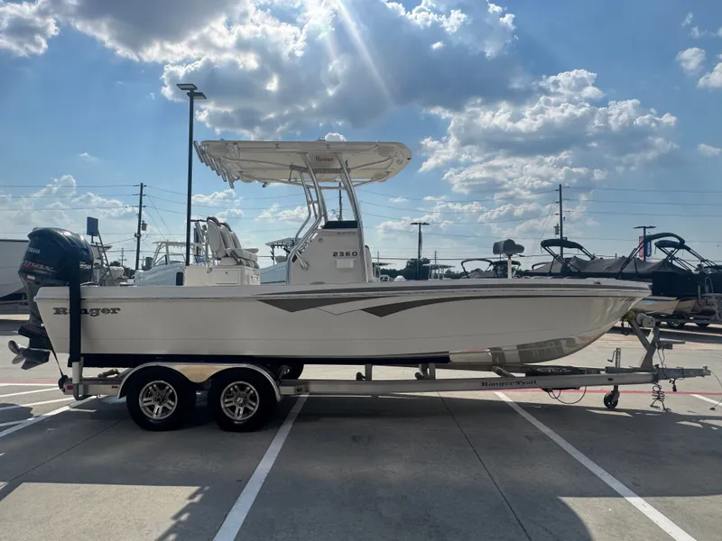 Slide: The Image of Ranger 2360 Bay 2020 - 3