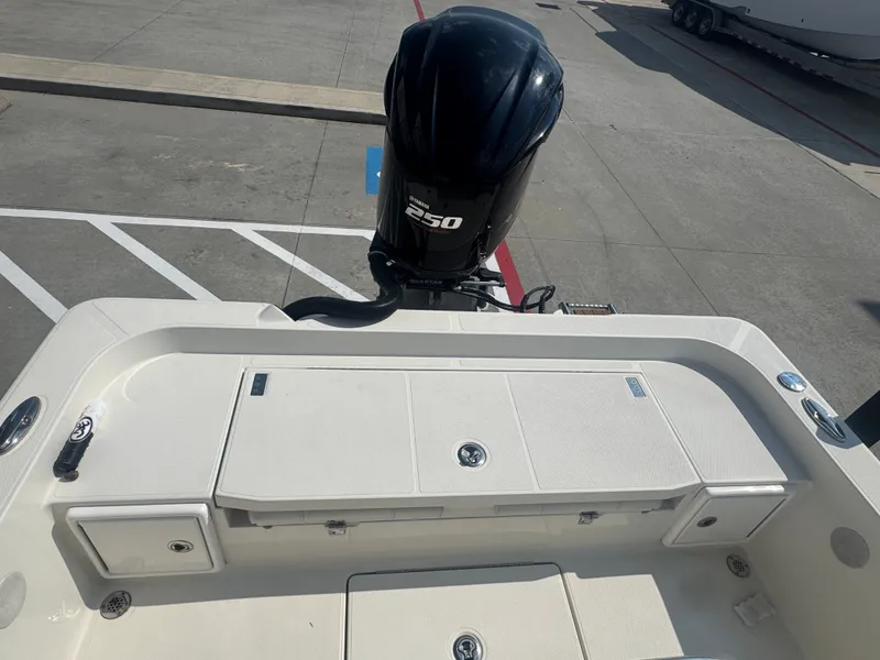 Slide: The Image of Ranger 2360 Bay 2020 - 9