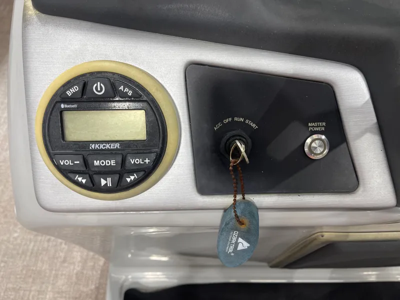 Slide: The Image of Ranger RP220FC 2021 - 18