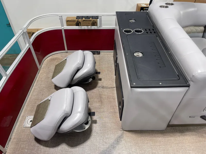 Slide: The Image of Ranger RP220FC 2021 - 22