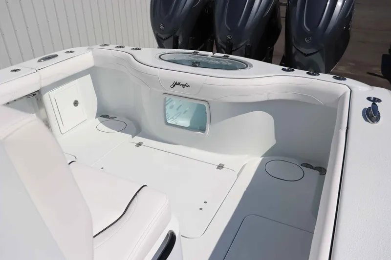 Slide: The Image of Yellowfin 36 Offshore 2026 - 14