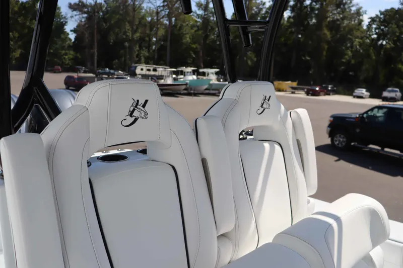 Slide: The Image of Yellowfin 36 Offshore 2026 - 27