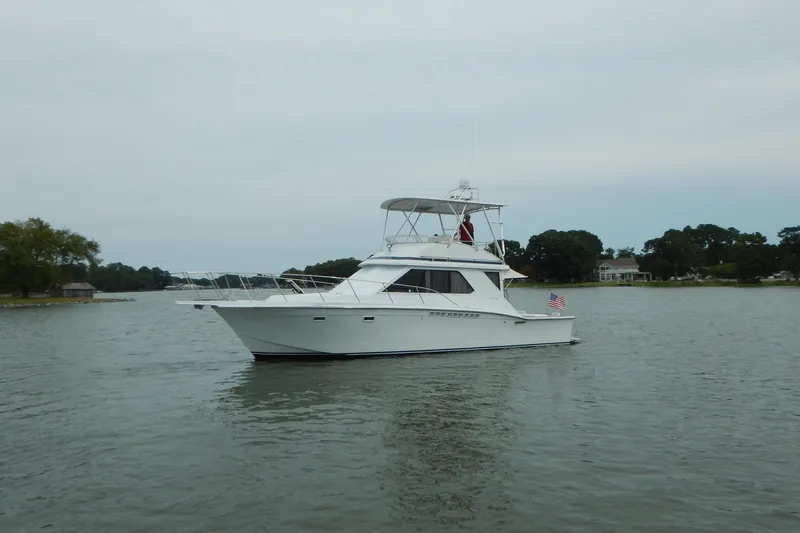 Slide: The Image of Chris-Craft 392 Commander - 4