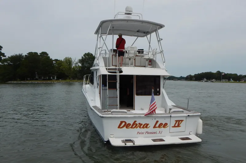 Slide: The Image of Chris-Craft 392 Commander - 6