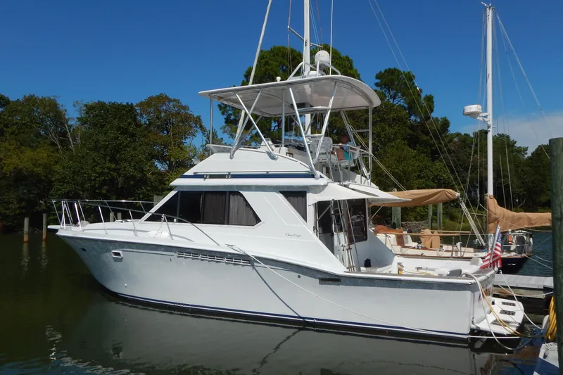 Slide: The Image of Chris-Craft 392 Commander - 7