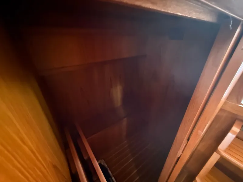 Slide: The Image of Marine Trader Tri-cabin 1986 - 15